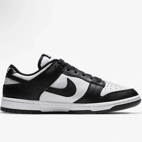 NWT Men’s Nike Classic Black and White Dunk Low Retro Sneakers - Picture 4 of 10
